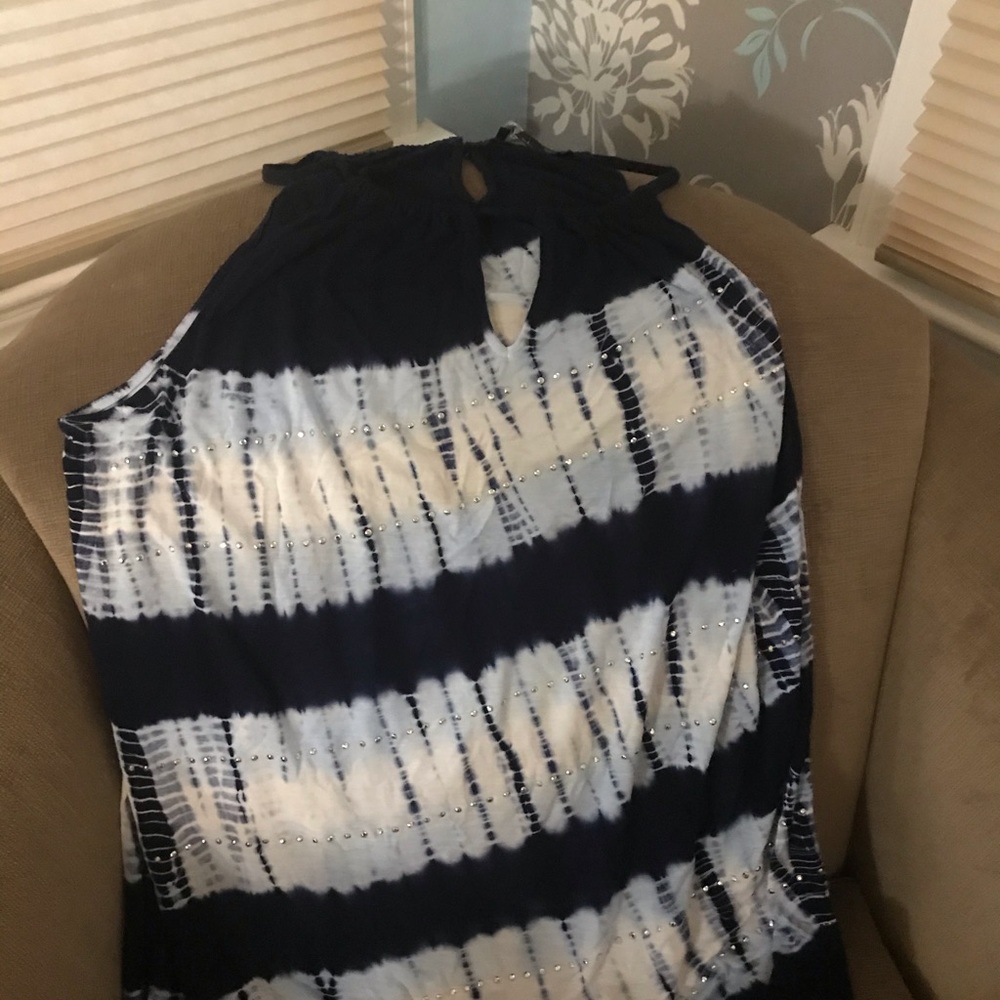 Blue top